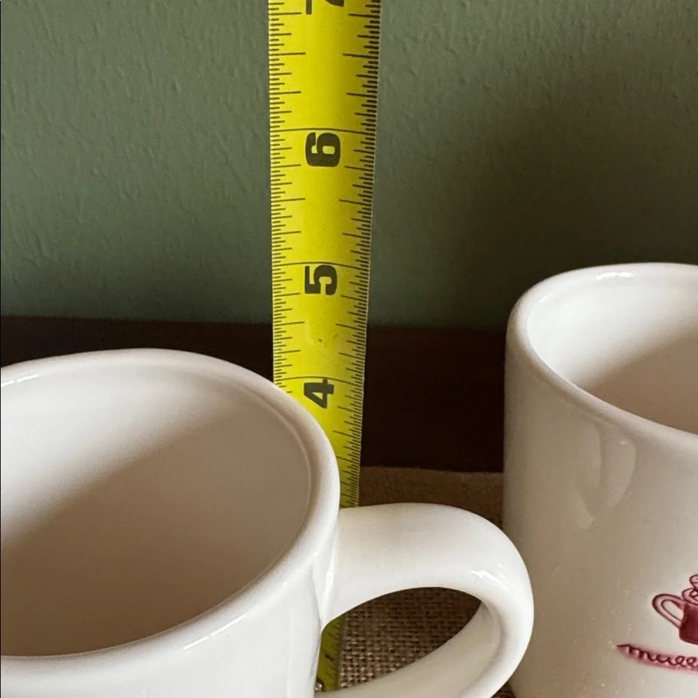 Williams Sonoma Hot Holiday Drinks White Ceramic Mugs Red Accents 10oz Winter